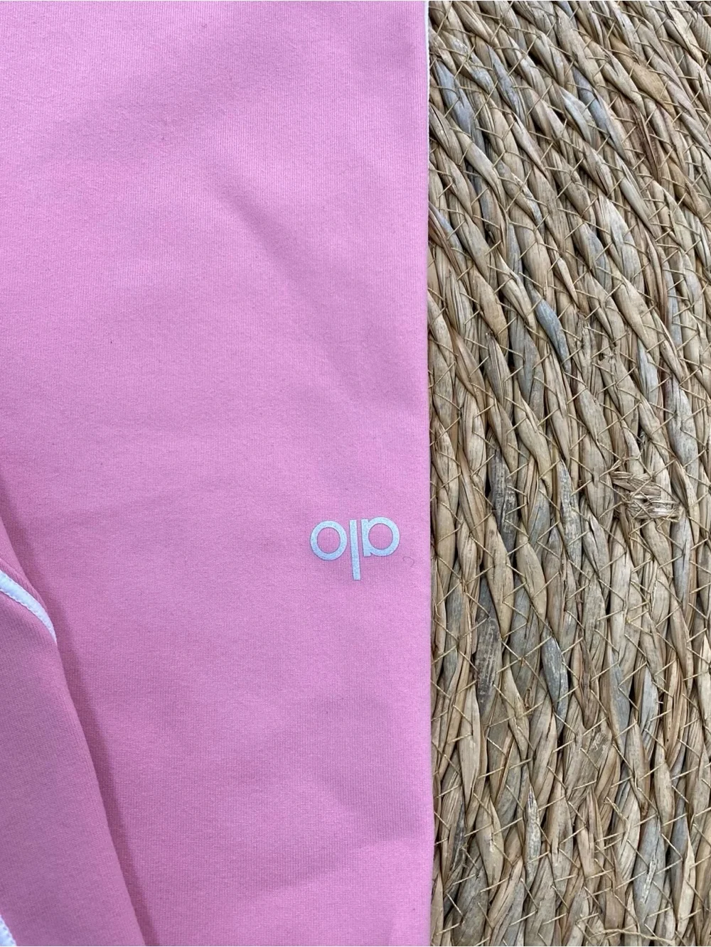 Alo Pink Seam Detail Sports Bra & Legging Set - Picture 9 of 10
